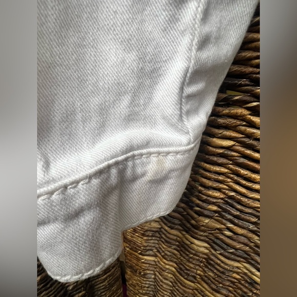 Miss Me- Juniors‎ White Jean Jacket, Medium - Picture 2 of 10